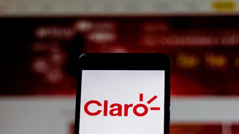 SIC sanciona a Claro con más de $2.000 millones por bloquear portabilidad de usuarios vulnerables del programa NavegaTIC