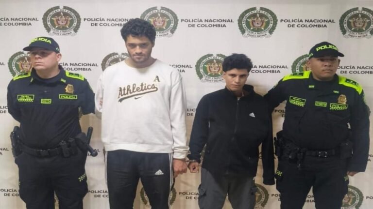 Capturan a dos presuntos responsables de una ola de atracos a supermercados en Medellín