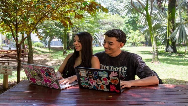 más de 78.000 medellinenses accedieron a educación postsecundaria en 2025