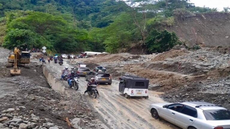 Habilitan paso provisional a un carril en la vía Dabeiba – Mutatá