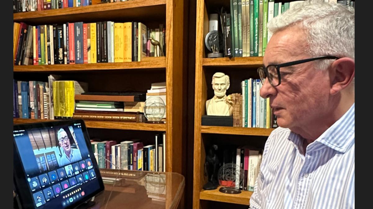 Uribe deja temblando a su partido: ¿adiós a la consulta de marzo?