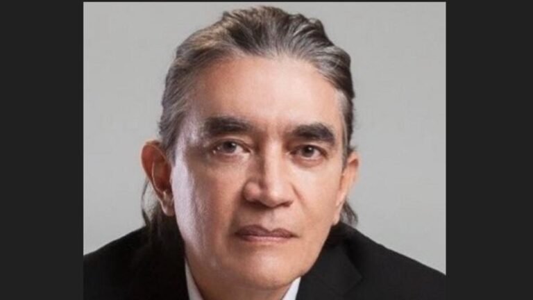 Petro vs. Sarabia. Se calienta la pelea. Ahora, se suma Gustavo Bolívar