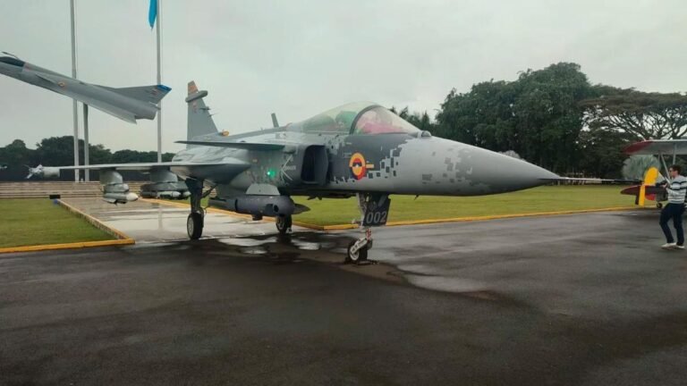 Gobierno Petro completa un mes sin revelar contrato de los aviones Gripen pese a orden judicial