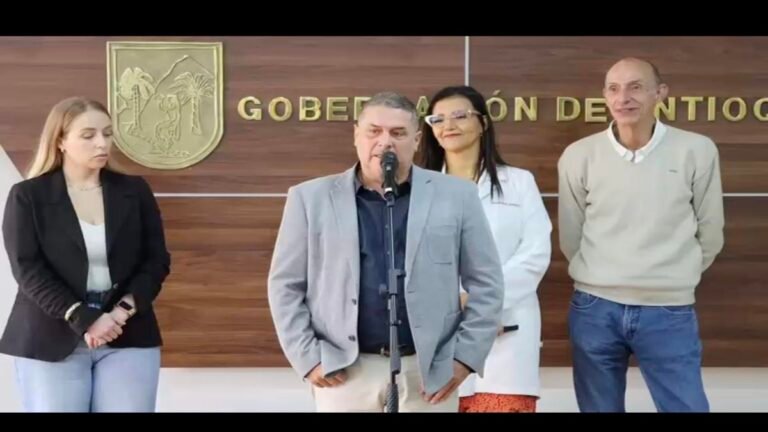 “El chu chu chu nos tiene aporreados”: gerente de hospital rompe en llanto