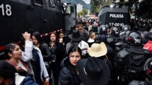 Homenaje a Yeison Jiménez terminó en disturbios afuera del Movistar Arena