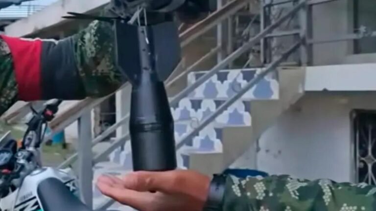 Ataques con drones sacuden Cauca y Chocó: 10 militares heridos y estaciones bajo fuego