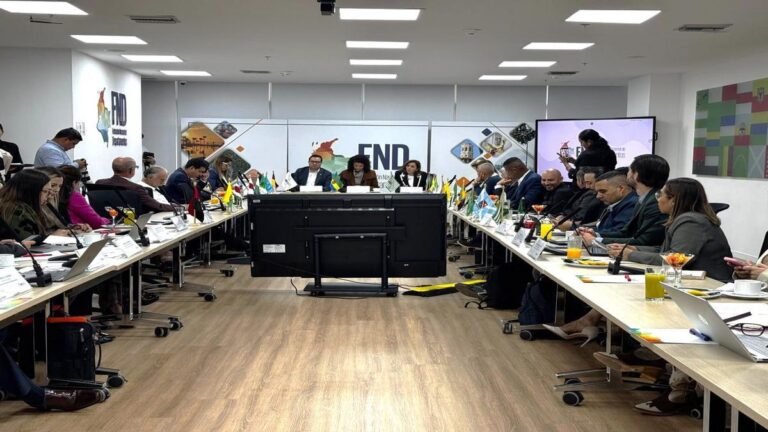 Gobernadores se rebelan y frenan decreto de emergencia