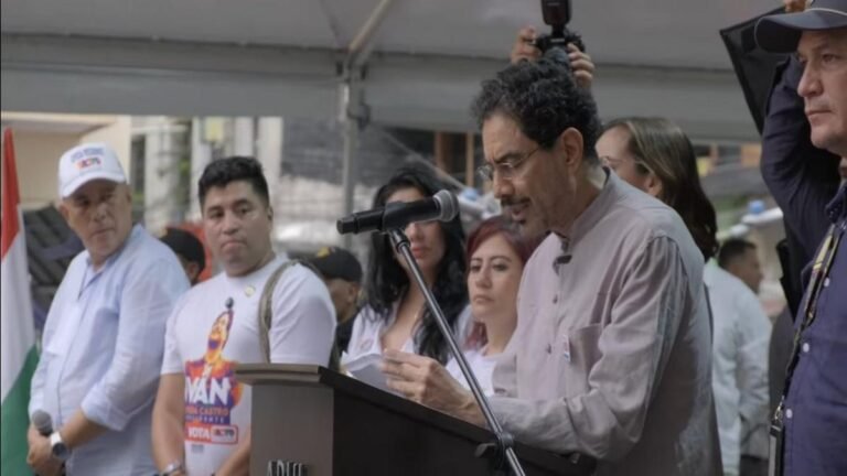 Este viernes, el CNE define si Iván Cepeda queda fuera de la consulta