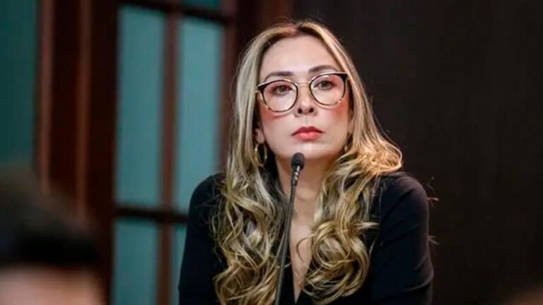 Katherine Miranda acusa a políticos colombianos de defender el régimen de Nicolás Maduro