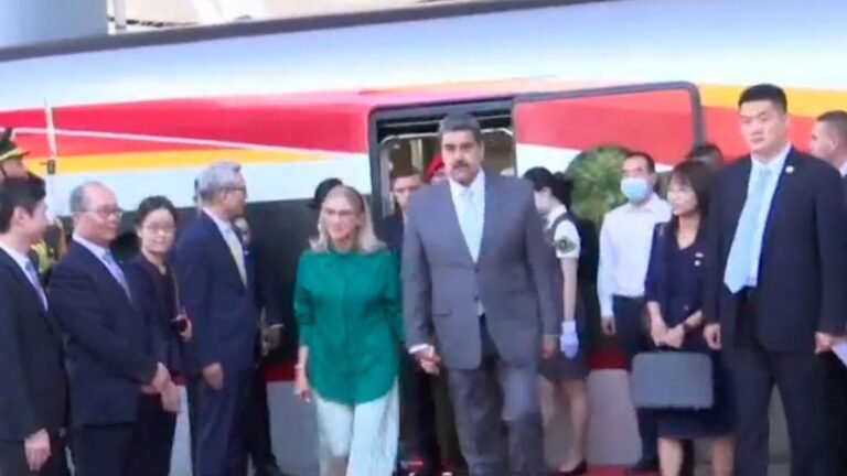 Imputados en EE. UU.: los graves cargos que enfrentan Nicolás Maduro y su esposa Cilia Flores
