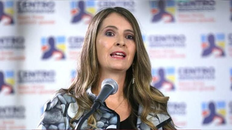 “La campaña de ella estaba estancada”: Paloma Valencia responde a renuncia de María Fernanda Cabal del Centro Democrático