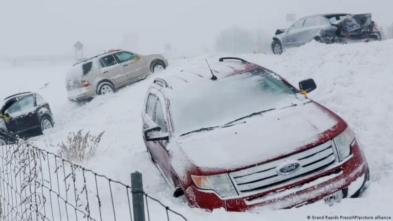 Una poderosa tormenta invernal se acerca al sur de Estados Unidos y pone en alerta a millones de personas