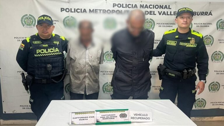 Rápida acción policial permitió recuperar camioneta robada y capturar a dos hombres en La América