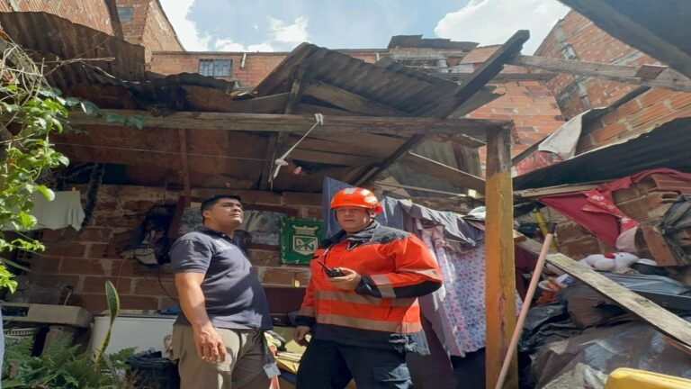 Evacuación oportuna evitó tragedia tras colapso de vivienda en la comuna 8 de Medellín