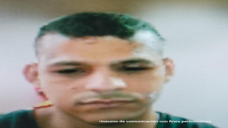 Judicializan a dos hombres por brutal ataque con aceite caliente a mujeres trans en estación de Policía de Medellín