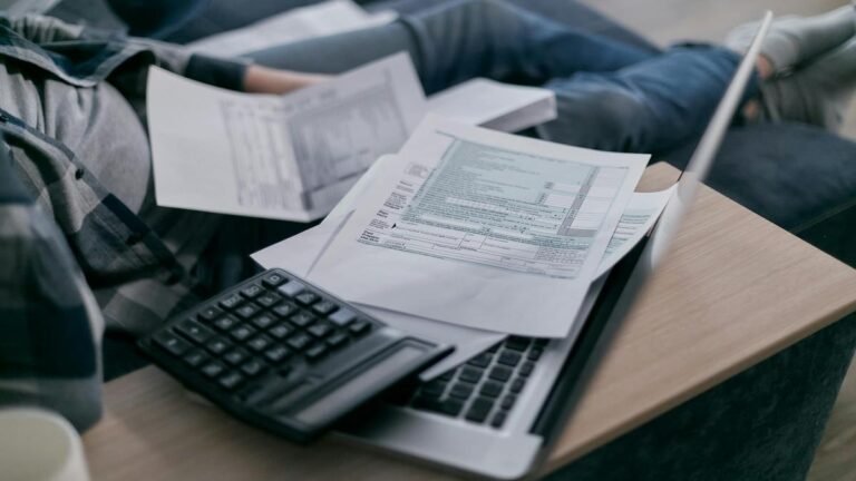 Salario mínimo: tutela busca frenar el decreto y pide suspensión inmediata