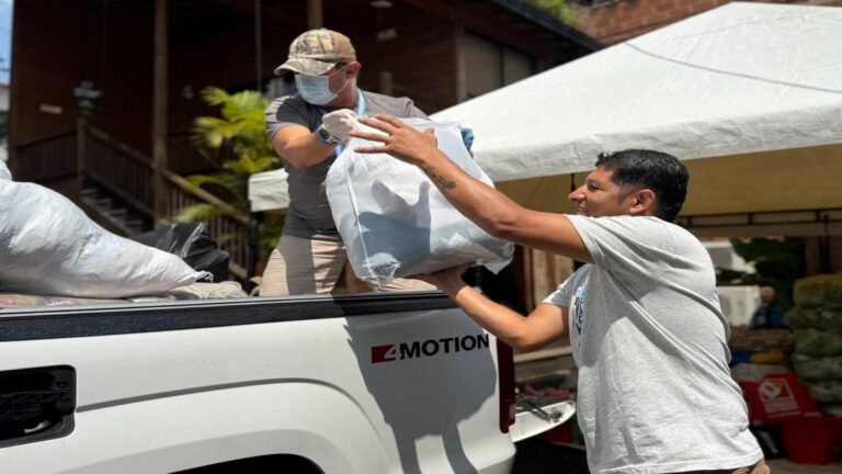 Medellín responde con solidaridad: más de 11 toneladas de ayudas para damnificados por lluvias en Urabá y Córdoba