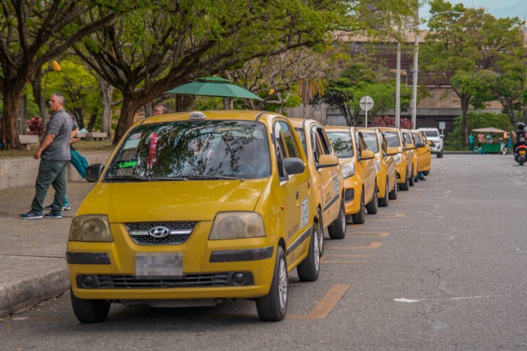 Venta de taxis toca fondo pese al repunte del mercado automotor