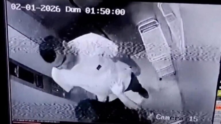 Mujer perdió la conciencia tras brutal golpiza de su pareja dentro de un ascensor en Montería
