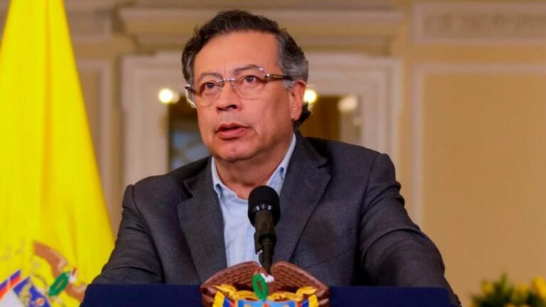 Gobierno Petro confirma impuesto a 15.000 empresas para recaudar $8 billones