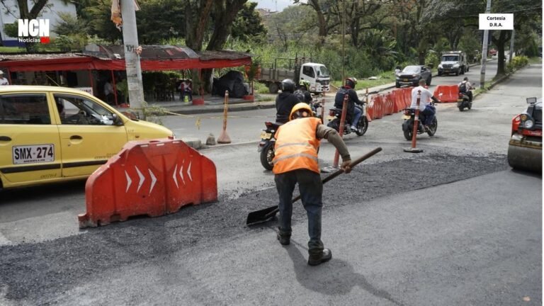 Bello proyecta $12.000 millones adicionales para intervenir vías este año