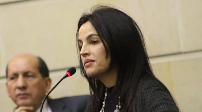 Ruptura total en Verde Oxígeno: Sofía Gaviria renuncia al Senado tras choque con Ingrid Betancourt