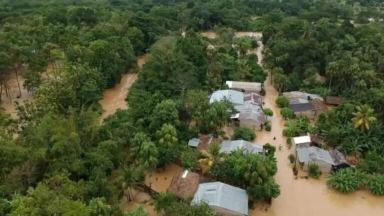 Córdoba enfrenta una emergencia por inundaciones sin precedentes: 80 % del departamento está afectado