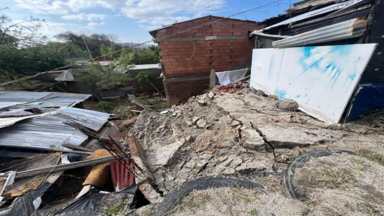 Alcaldía de Santa Marta mantiene activo el PMU: 170 familias damnificadas y tres personas fallecidas por lluvias