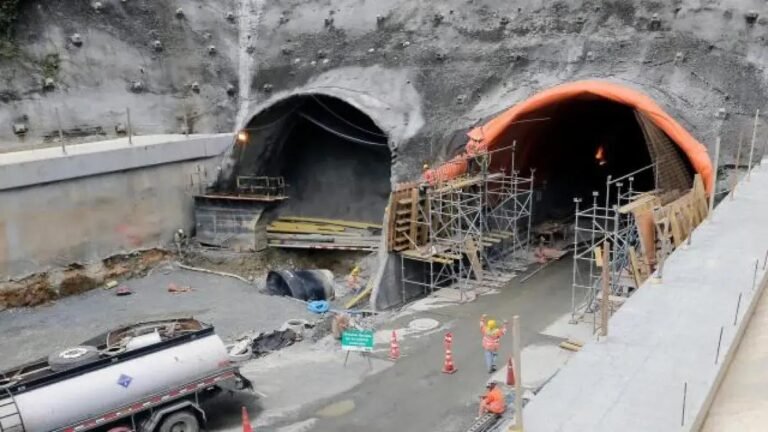 Túnel de Oriente avanza en su punto más difícil: excavación ya supera los 100 metros