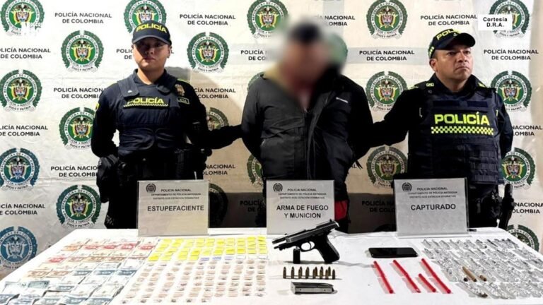 En Donmatías fue atacada la policía a disparos, cuando realizaban la captura de un presunto expendedor de estupefacientes