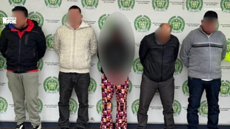 Destapan red en aeropuerto El Dorado que dejaba pasar migrantes sin control: Hay varios funcionarios de migración capturados