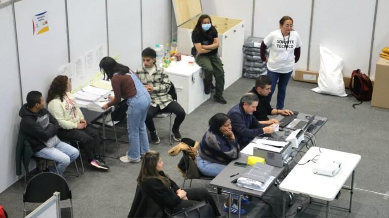 “Observamos un sistema electoral sólido, con una sociedad civil
vigilante y medios de comunicación comprometidos”