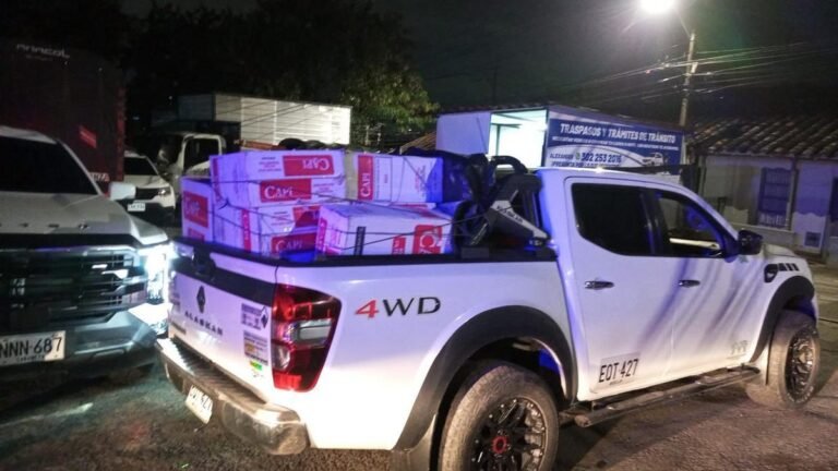 Golpe al contrabando en Medellín: incautan más de 236 mil cajetillas de cigarrillo