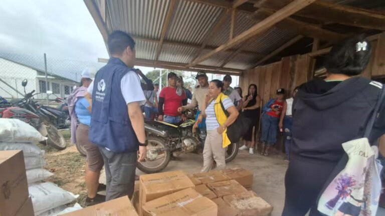 Ayudas humanitarias llegan a familias confinadas por la violencia en Remedios
