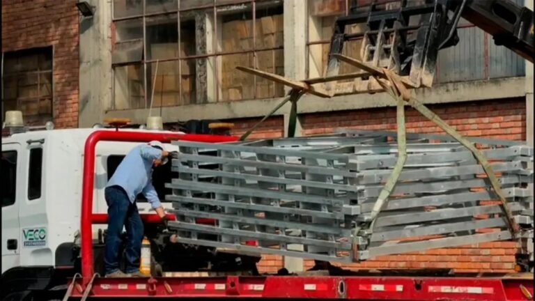 Invías traslada puente provisional para restablecer paso en Urabá