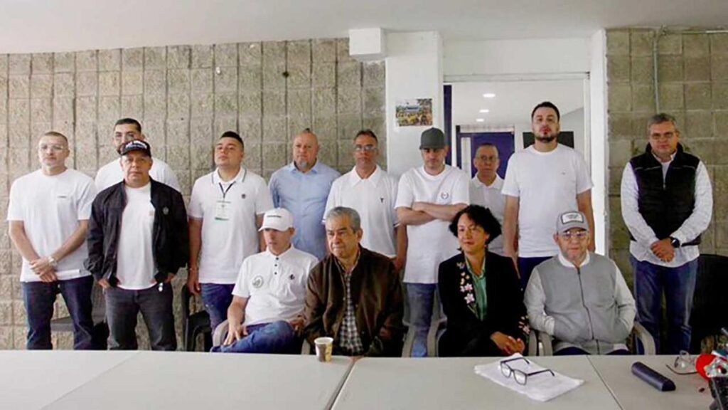 Petro ordena traslado de cabecillas tras escándalo en cárcel de Itagüí