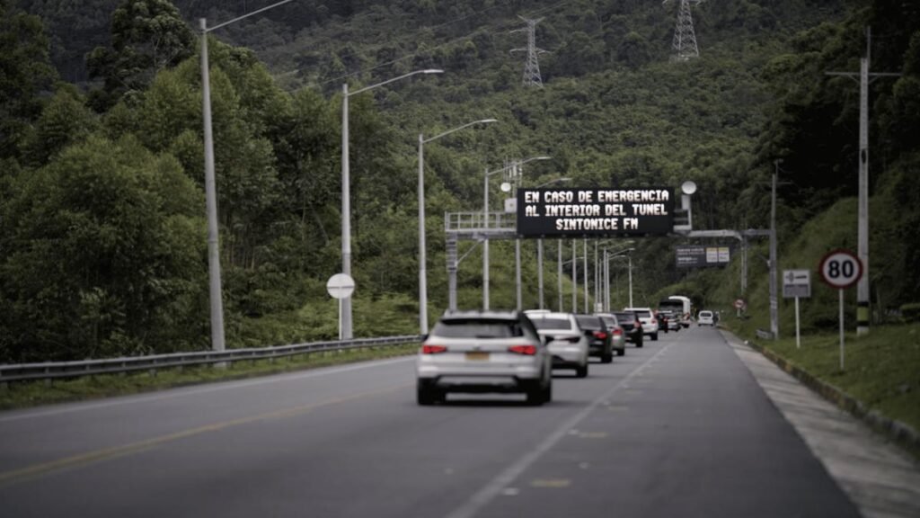 Habrá cierres nocturnos en el Túnel de Oriente por instalación tecnológica