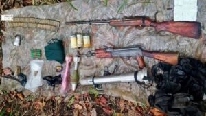 Descubren depósito con explosivos, armas y minas en zona rural de Antioquia
