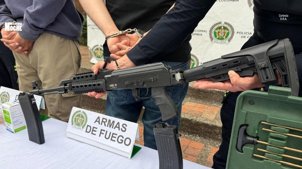 Caen presuntos miembros de ‘La Terraza’ en Medellín: incautan drogas y arma modificada