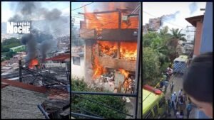 En Manrique se incendió una vivienda de tres plantas, donde almacenaban basura