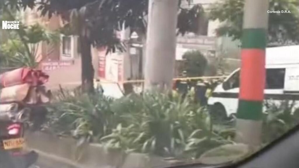 Sicarios asesinan a un hombre frente a su hija en plena zona céntrica de Envigado