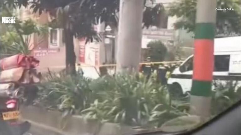 Sicarios asesinan a un hombre frente a su hija en plena zona céntrica de Envigado