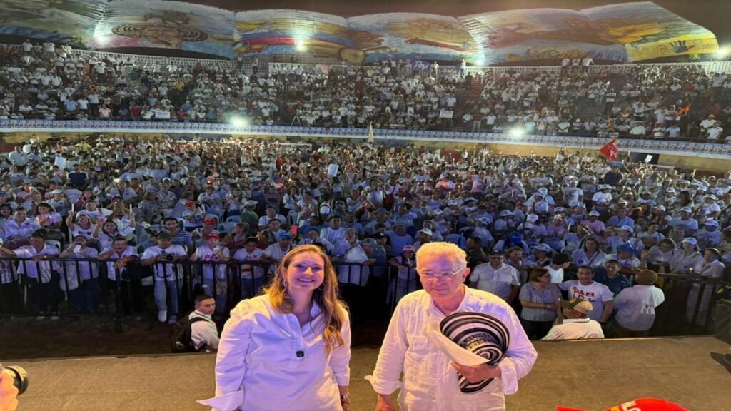 Es un ‘NO’. Uribe cierra no será ministro de Defensa.