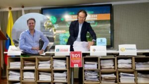 Federico Gutiérrez demanda nombramiento de Daniel Quintero en la Supersalud