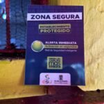 Medellín instala botones de pánico para reforzar la seguridad de comerciantes