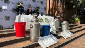 Cae centro clandestino de cocaína y anfetaminas en Medellín: una mujer fue capturada