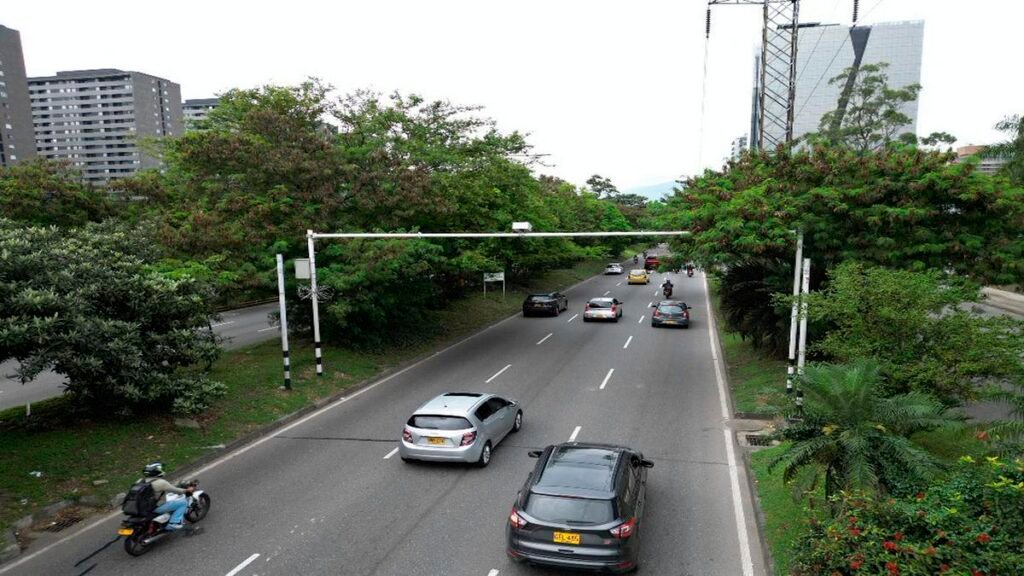 “En Medellín no habrá cámaras trampa”: Fico descarta reducir límites de velocidad por fotomultas