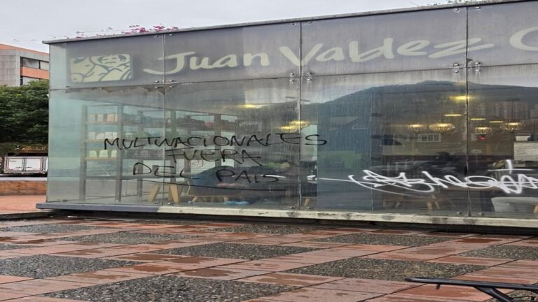 Ni Juan Valez, se salvó