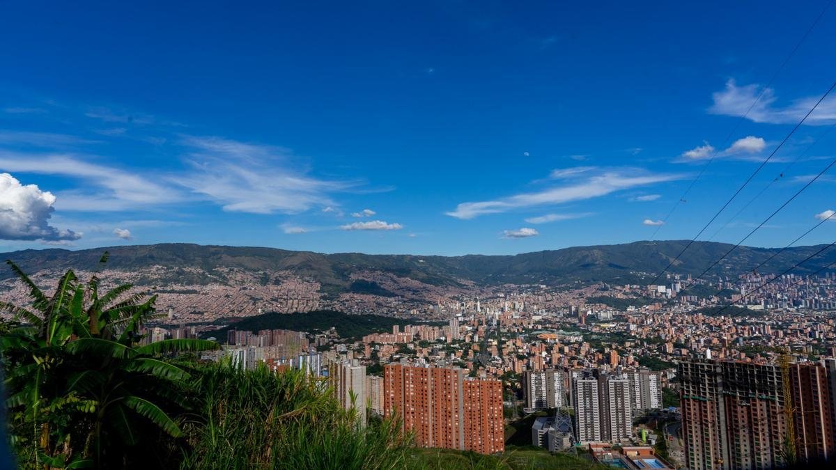 Universidades y entidades públicas aportan estudios clave para la actualización del POT de Medellín