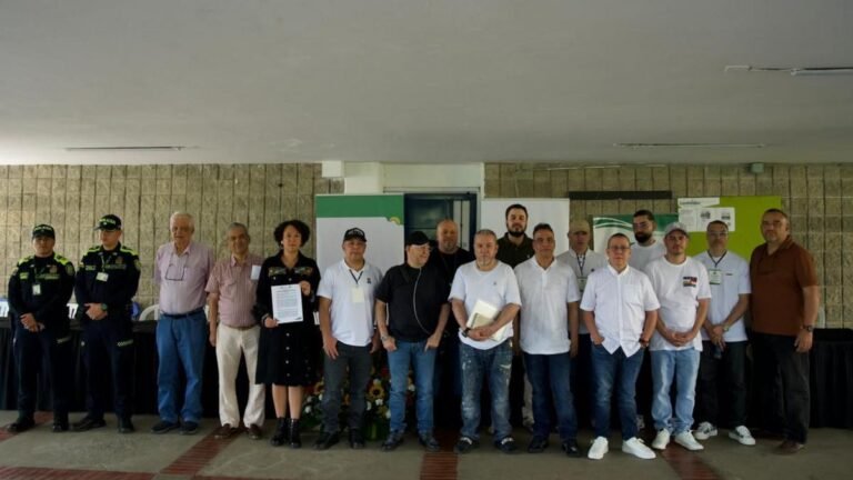 Reanudan diálogos de paz urbana en Itagüí y desatan choque entre el Gobierno y mandatarios de Antioquia